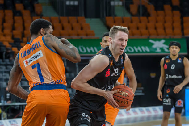 展现于赛场 展现于赛场